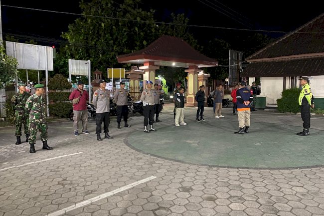 SAMBUT IDHUL ADHA DENGAN TEMA KARANGANOM AMAN BERIBADAH