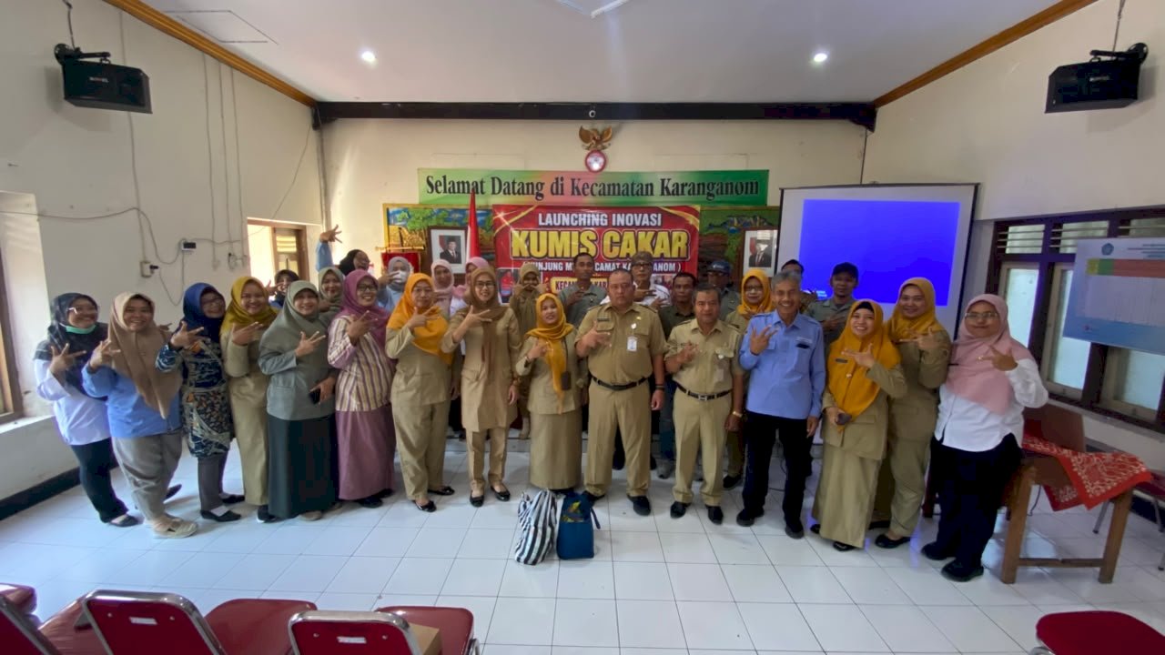 LOUNCHING INOVASI KUMIS CAKAR (Kunjung Miskin Camat Karanganom)